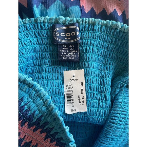 NWT Macy's Italca of Italy 100% Silk Floral Print Pink Scarf One Size - Picture 5 of 6